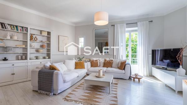 Appartement de caractère 5 pièces cœur de Saint Raphaël