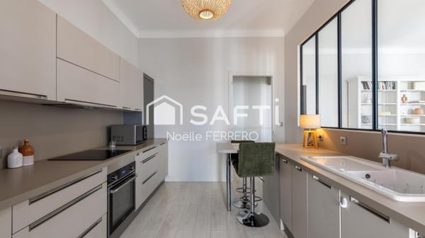 Appartement de caractère 5 pièces cœur de Saint Raphaël