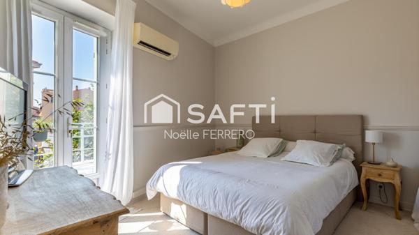 Appartement de caractère 5 pièces cœur de Saint Raphaël