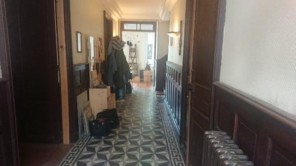 Maison à fort potentiel + hangar de 500m2 centre ville de MAULEON 