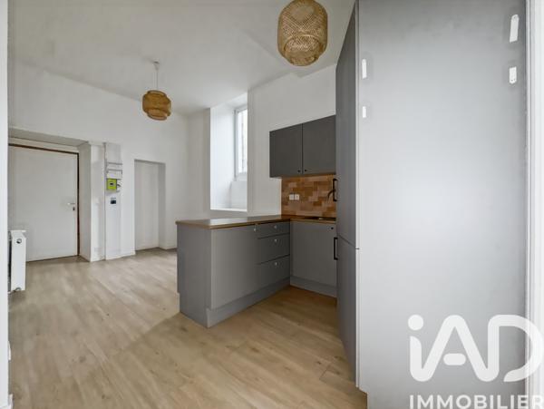 Location appartement 4 pièces 52 m² Mayenne