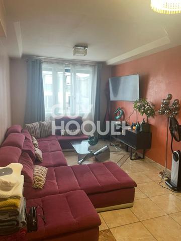 Maison familiale avec jardin et double garage - secteur calme et recherché