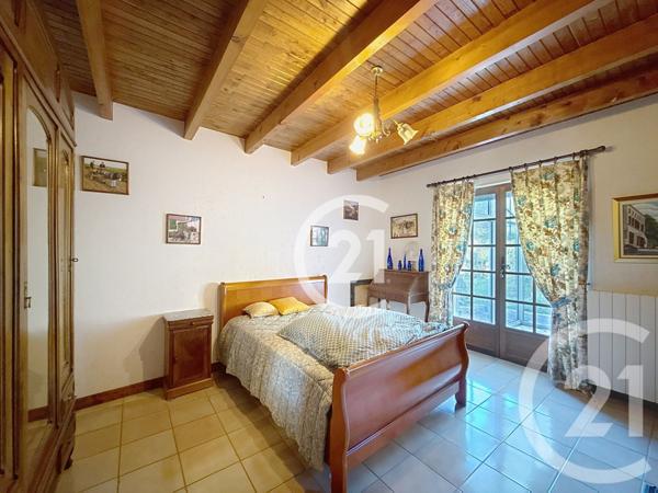 Maison à vendre  6 pièces - 140,50 m2 ST MEME LES CARRIERES - 16