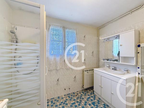 Maison à vendre  6 pièces - 140,50 m2 ST MEME LES CARRIERES - 16
