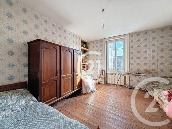 Maison à vendre  6 pièces - 140,50 m2 ST MEME LES CARRIERES - 16