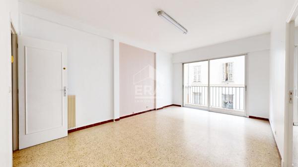 NICE - FLEURS / J. FRICERO : VASTE APPARTEMENT DE 105M²