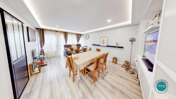 Maison 8 pièces divisée en 5 logements indépendants