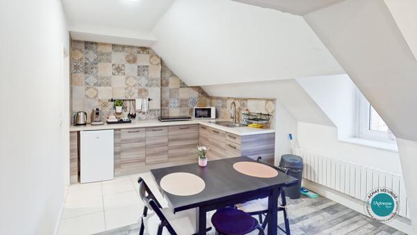 Maison 8 pièces divisée en 5 logements indépendants