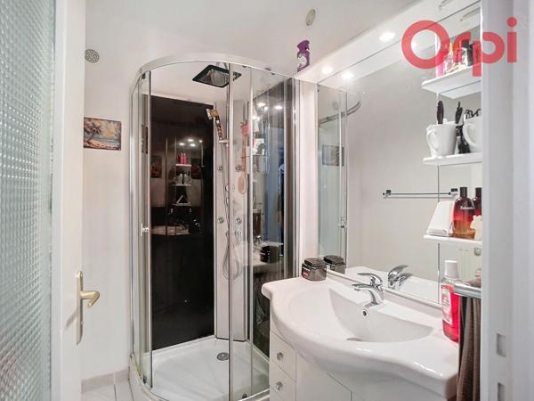 Appartement à vendre    4 pièces • 65,90 m2 Le Pontet