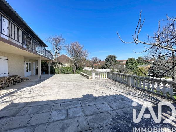 Maison à vendre 9 pièces 246 m² Millery