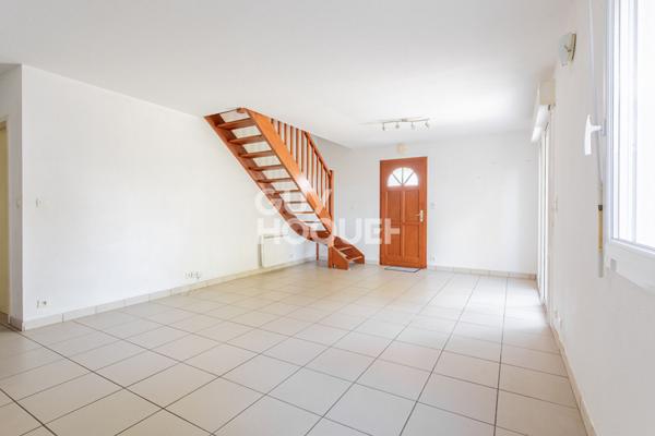 Maison de ville avec jardinet, rare à la vente !