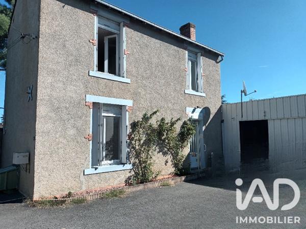 Maison à vendre 5 pièces 86,27 m² Saint-Varent