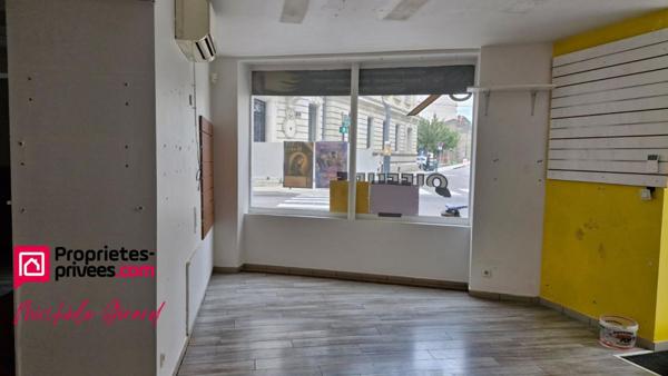 ROANNE -  LOCAL COMMERCIAL MURS