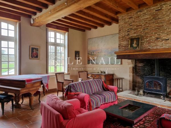 Exceptionnel domaine de plus de 350 hectares aux portes d’Orléans avec logements de rapport