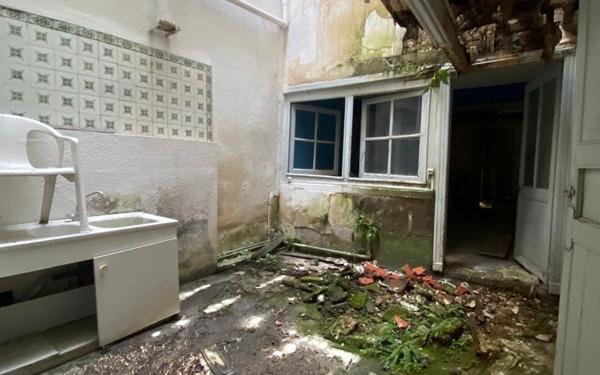 Immeuble à vendre    3 pièces • 180 m2 Montréjeau