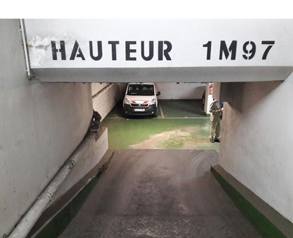 emplacement de Parking à Paris 15