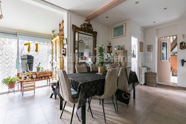 RUEIL MALMAISON - MAISON STYLE LONGERE - 84 M² - 2 CHAMBRES - JARDIN - CUISINE D ETE - TERRAIN 225 M² - CAVE