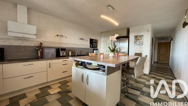 Maison à vendre 8 pièces 150 m² Saint-Étienne-de-Fontbellon