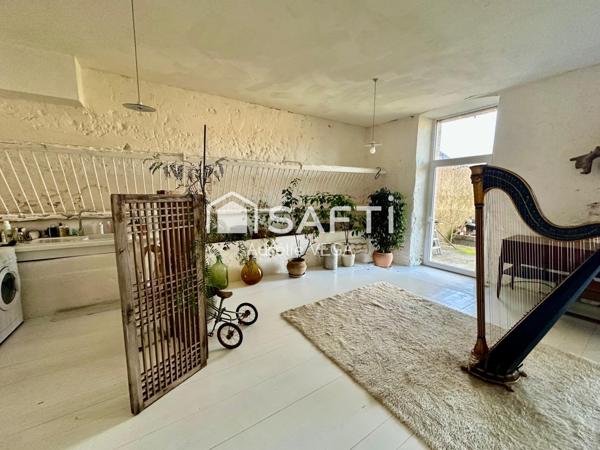 Une bâtisse de caractère au cœur de Chalabre !