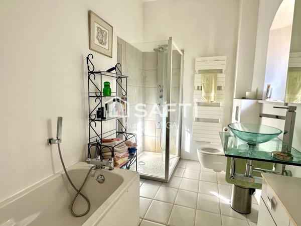 Une bâtisse de caractère au cœur de Chalabre !