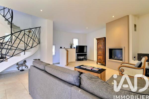 Maison à vendre 6 pièces 174 m² Draguignan