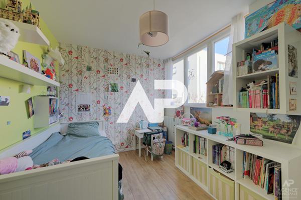 Maison Rueil Malmaison 4 pièce(s) 95.27 m2 €676 000 ** - Référence 19770