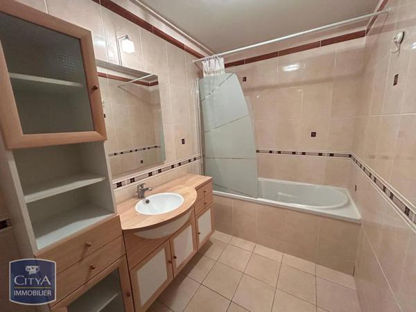 Appartement à louer 3 pièces 82.19m²