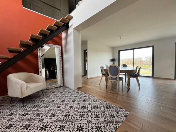 Maison avec piscine 9 pièce(s) 195 m2