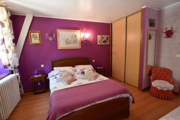 Propriété 10 pièces, 5 chambres, piscine, 1.9 hectare