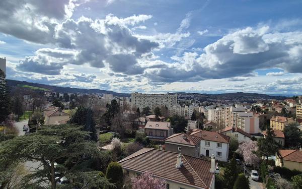 Appartement à vendre    5 pièces • 102,32 m2 Saint-Étienne