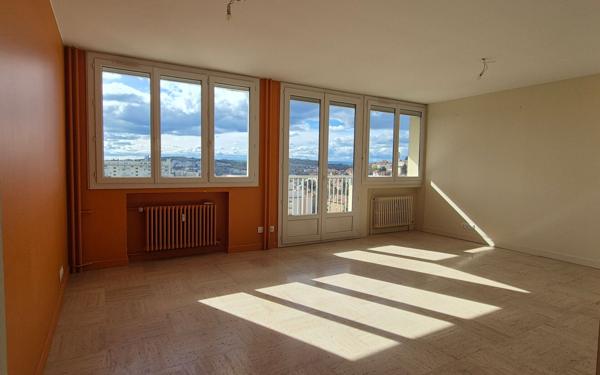 Appartement à vendre    5 pièces • 102,32 m2 Saint-Étienne