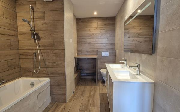 Appartement à vendre    5 pièces • 102,32 m2 Saint-Étienne