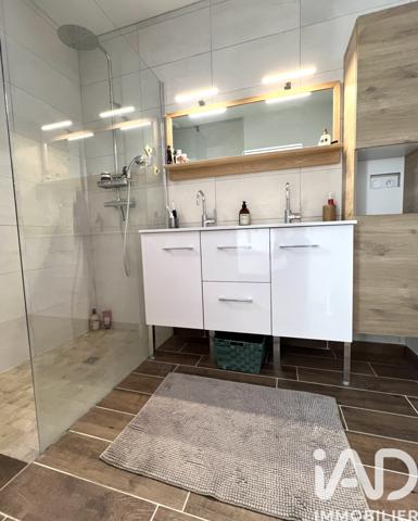 Maison à vendre 6 pièces 121 m² Breuil-Magné