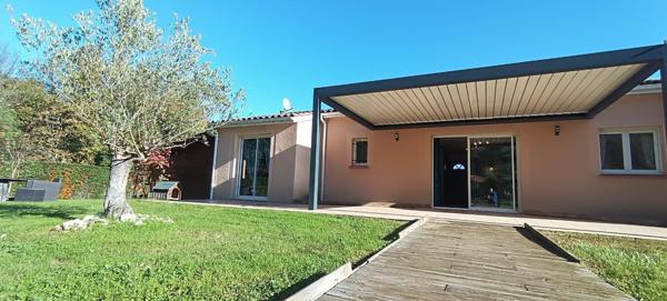 le Carreyrat, Maison 110m2 - 5 pièces - piscine