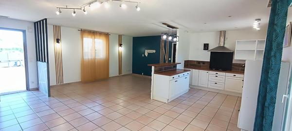 le Carreyrat, Maison 110m2 - 5 pièces - piscine