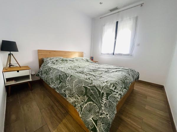 VILLA T4 PLEIN PIED PISCINE ET GARAGE