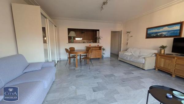 Appartement à louer 1 pièce 45.07m²