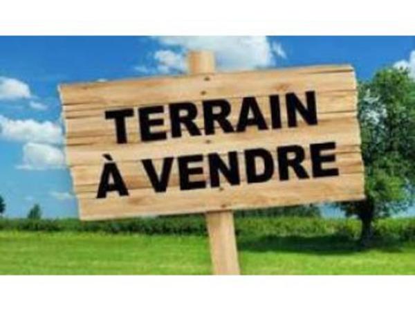 Terrain à bâtir viabilisable à 10 minutes  de Pont-Audemer sur la commune de Condé sur Risle