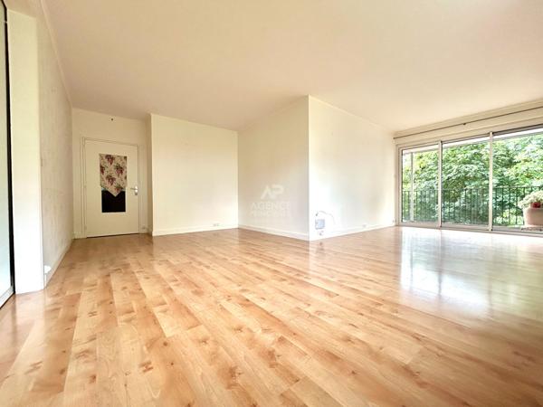 Appartement Poissy 4 pièce(s) 90 m2 299 900 € **  - Référence  9211