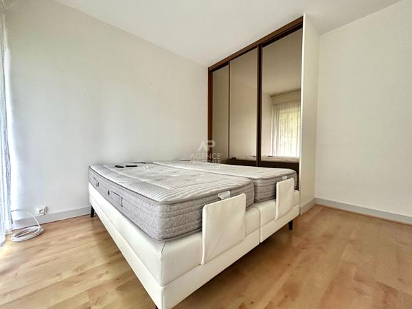 Appartement Poissy 4 pièce(s) 90 m2 299 900 € **  - Référence  9211