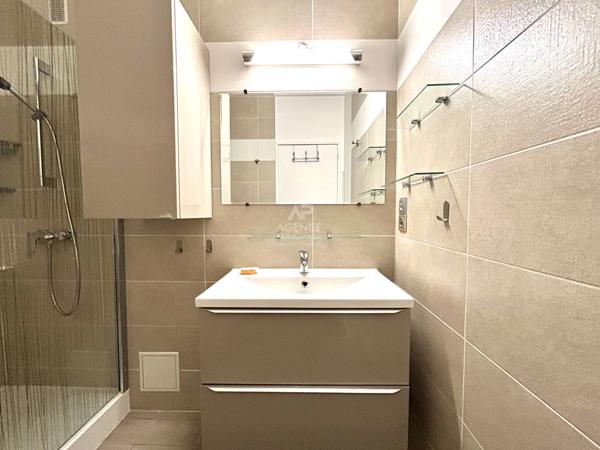 Appartement Poissy 4 pièce(s) 90 m2 299 900 € **  - Référence  9211