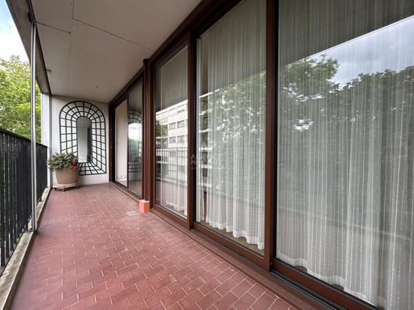 Appartement Poissy 4 pièce(s) 90 m2 299 900 € **  - Référence  9211