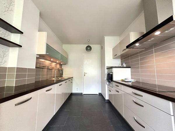 Appartement Poissy 4 pièce(s) 90 m2 299 900 € **  - Référence  9211