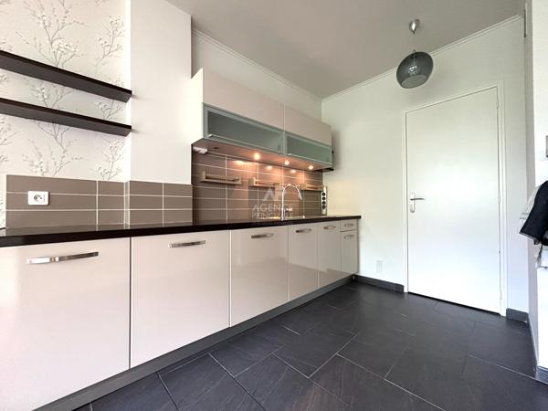 Appartement Poissy 4 pièce(s) 90 m2 299 900 € **  - Référence  9211