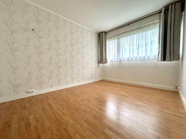 Appartement Poissy 4 pièce(s) 90 m2 299 900 € **  - Référence  9211