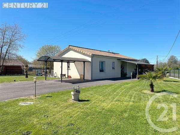 Maison à vendre  6 pièces - 206 m 2   MONTPON MENESTEROL  - 24