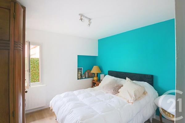 Maison à vendre  6 pièces - 206 m 2   MONTPON MENESTEROL  - 24