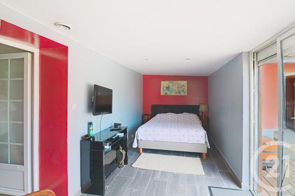 Maison à vendre  6 pièces - 206 m 2   MONTPON MENESTEROL  - 24