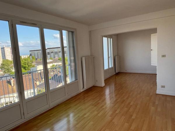 Location Appartement 3 pièces 75 m2 à Chartres