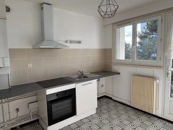 Location Appartement 3 pièces 75 m2 à Chartres